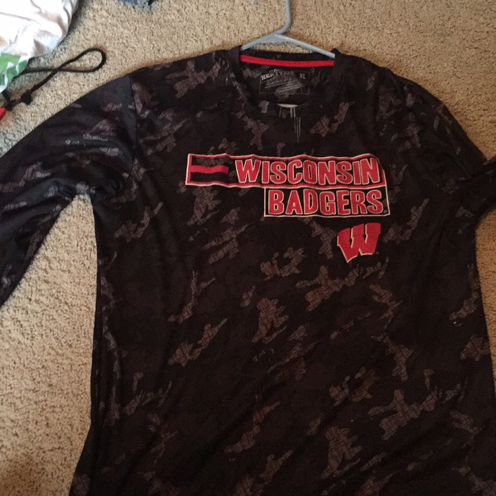 Wisconsin Badgers Dri Fit Long sleeve